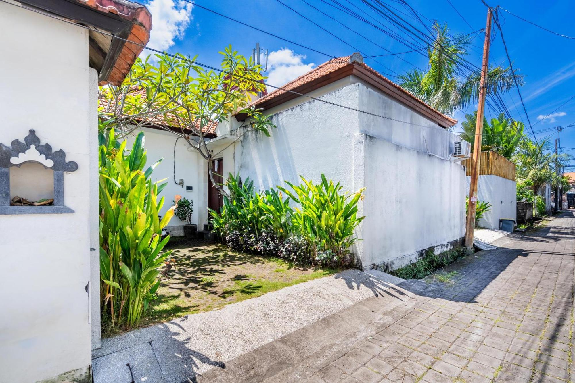 4-Bedroom Pool Villa Near Seminyak Center Екстериор снимка