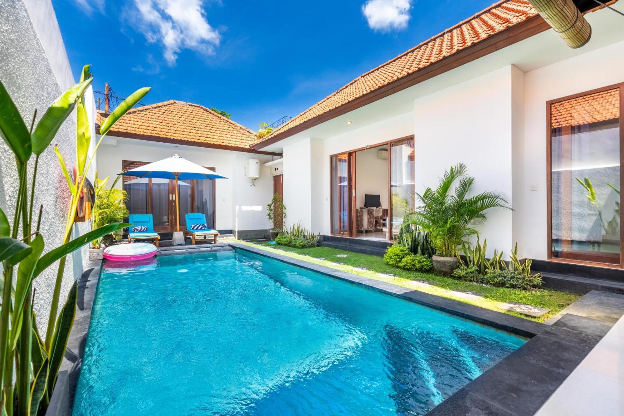 4-Bedroom Pool Villa Near Seminyak Center Екстериор снимка